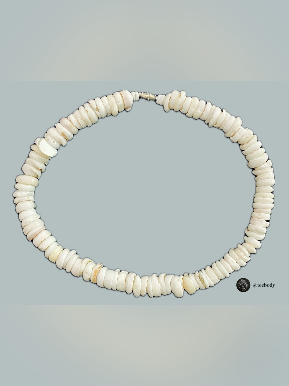 VTG Chunky White Puka Shell Necklace 18" Heavy Clam Heishi Surfer 117g 15mm